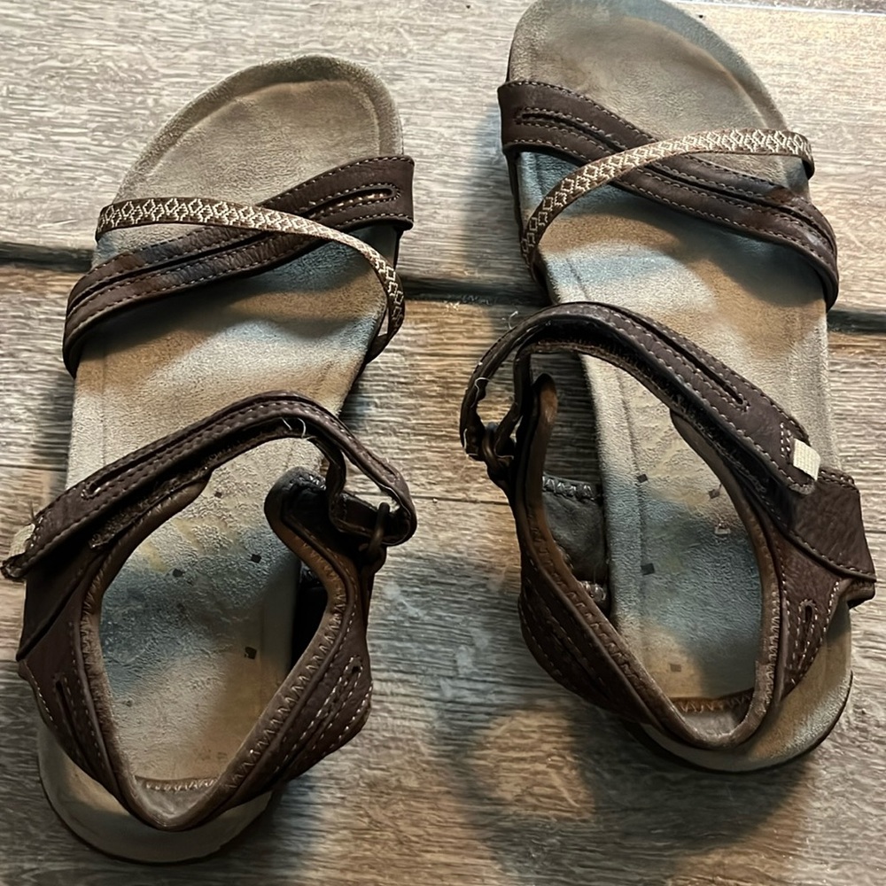 Used Merrell shoes